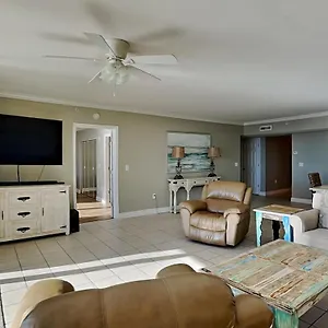  Apartment Emerald 2435